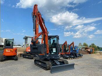 Used and new Mini excavators in France for sale on Truck1